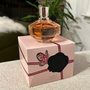 Viktor & Rolf Flowerbomb Nectar